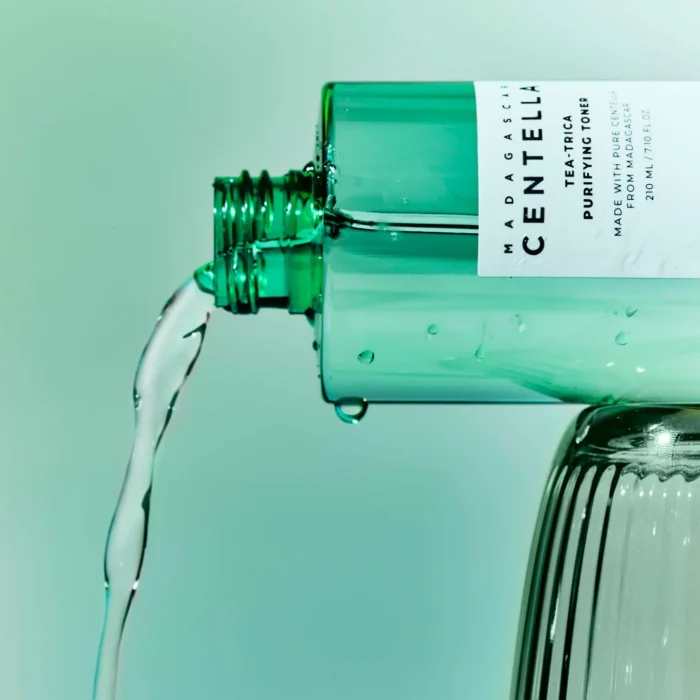 Madagascar Centella Tea Trica Purifying Toner 210ml - Image 3